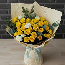 Букет цветов из:  Розы в Смоленской