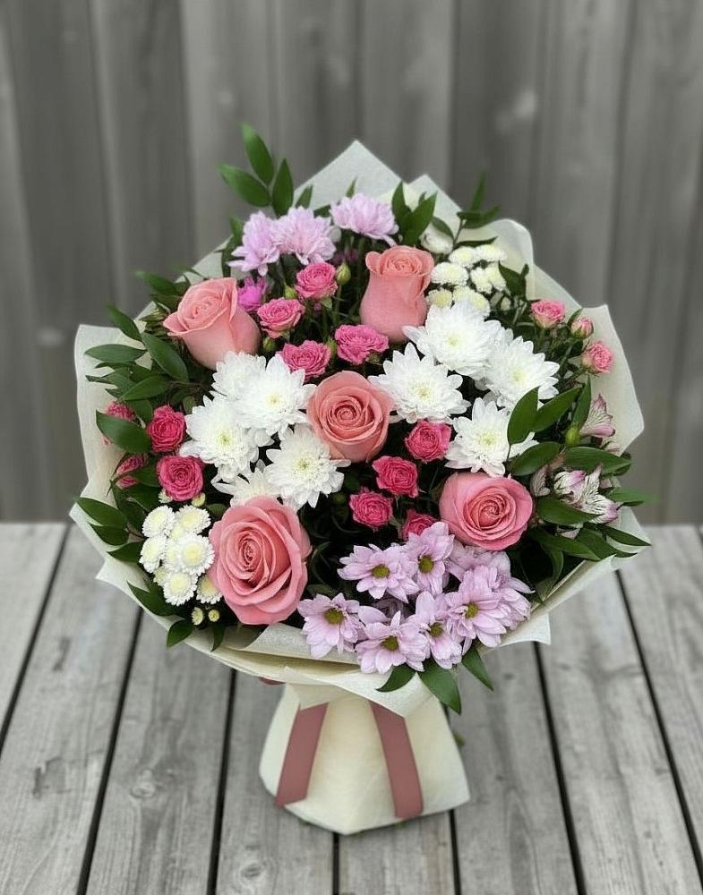 Букет цветов из: Альстромерии, Гвоздики, Розы и Хризантемы в Смоленской