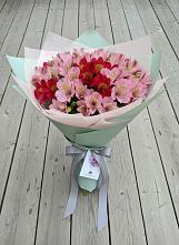 Букет цветов из:  Альстромерии в Смоленской