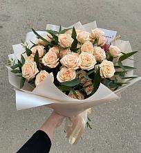 Букет Кремовые розы Латте в Смоленской