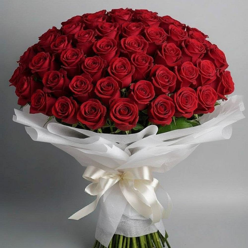 Букет 101 Красная роза Блэк Мэджик в Смоленской