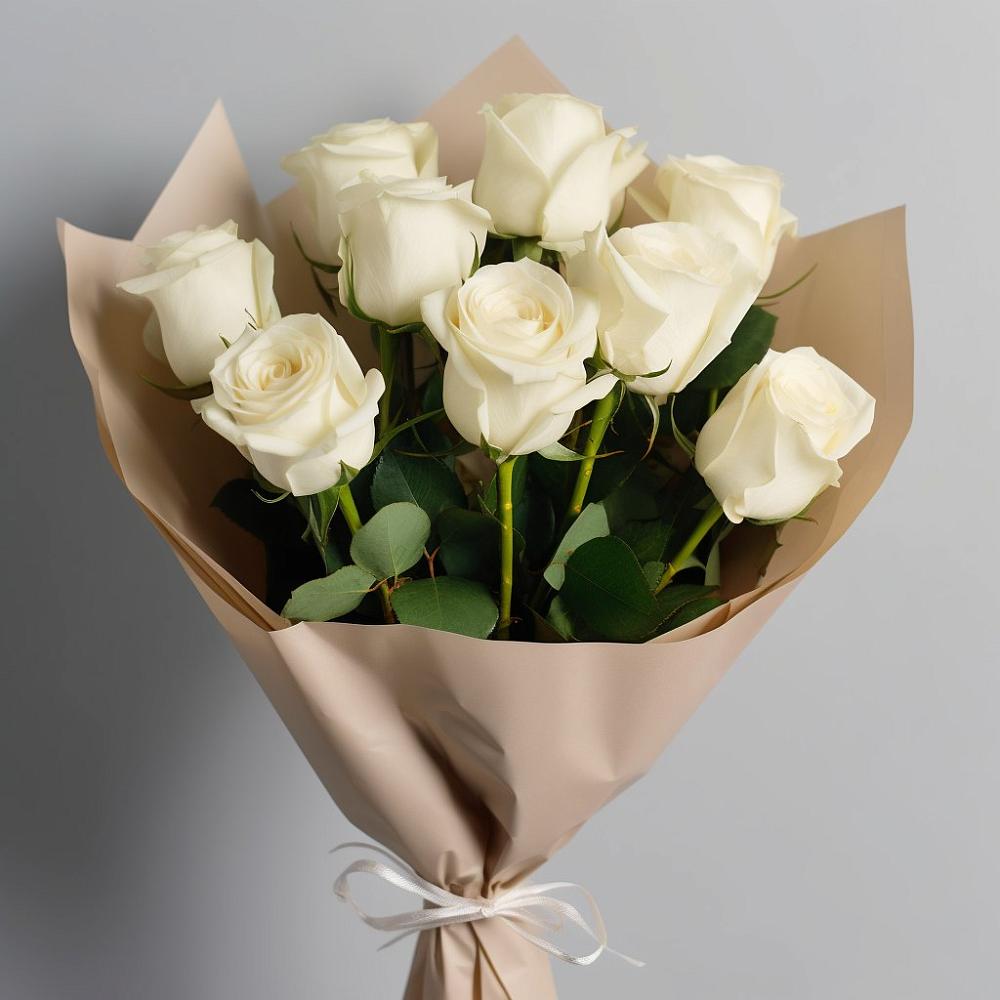 Букет 9 Белых роз Эдлесс Лав в Смоленской