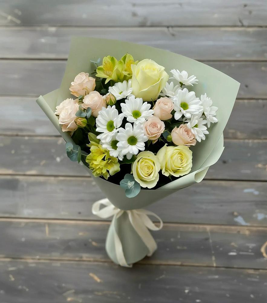 Букет цветов из: Альстромерии, Розы и Хризантемы в Смоленской