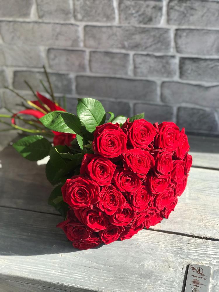 Букет Красные розы Фридом в Смоленской