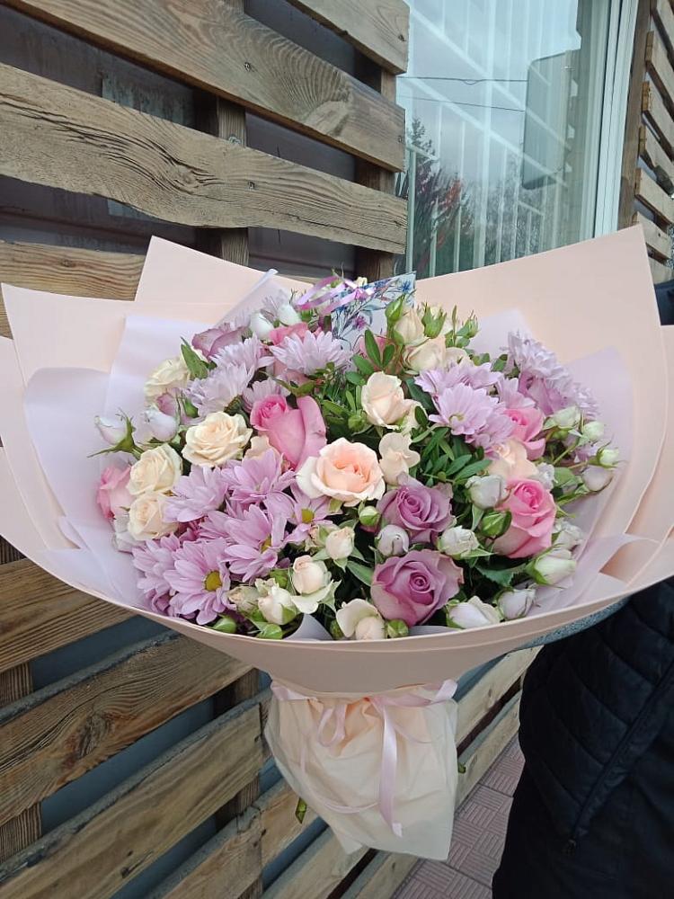 Букет цветов из: Розы и Хризантемы в Смоленской