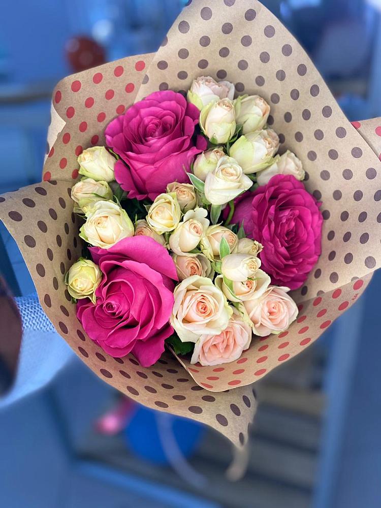 Букет цветов из: Розы в Смоленской