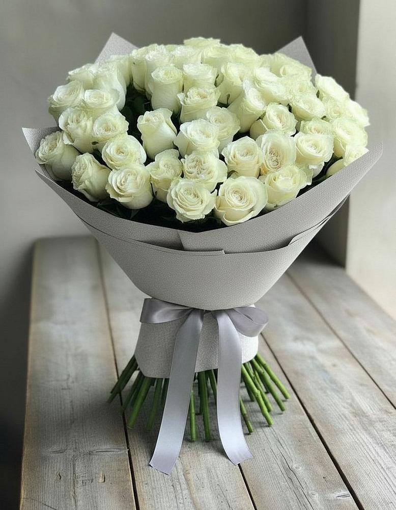 Букет 35 Белых роз в Смоленской
