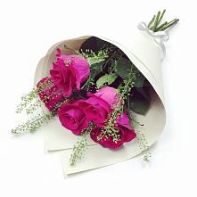 Букет цветов из:  Розы в Смоленской