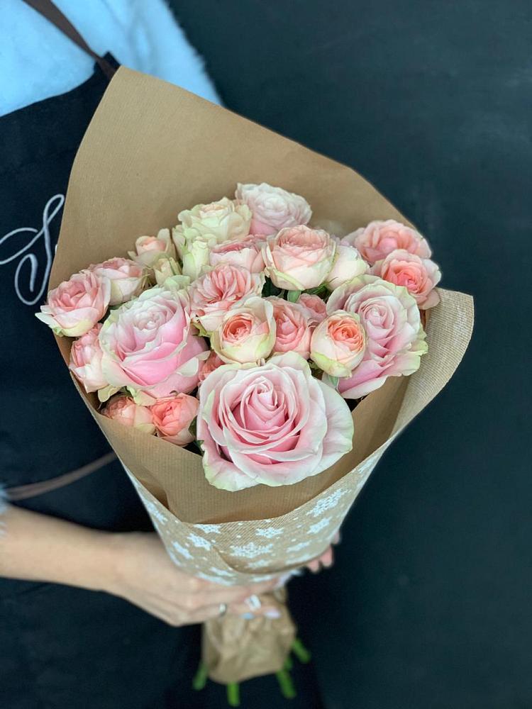 Букет цветов из: Хризантемы и Розы в Смоленской