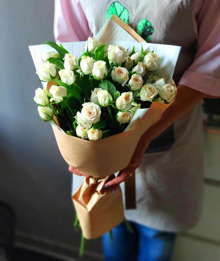 Букет цветов из: Розы в Смоленской