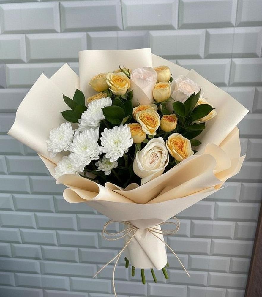 Букет цветов из: Розы и Хризантемы в Смоленской
