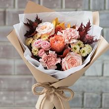 Букет цветов из:  Гвоздики, Хризантемы и Розы в Смоленской