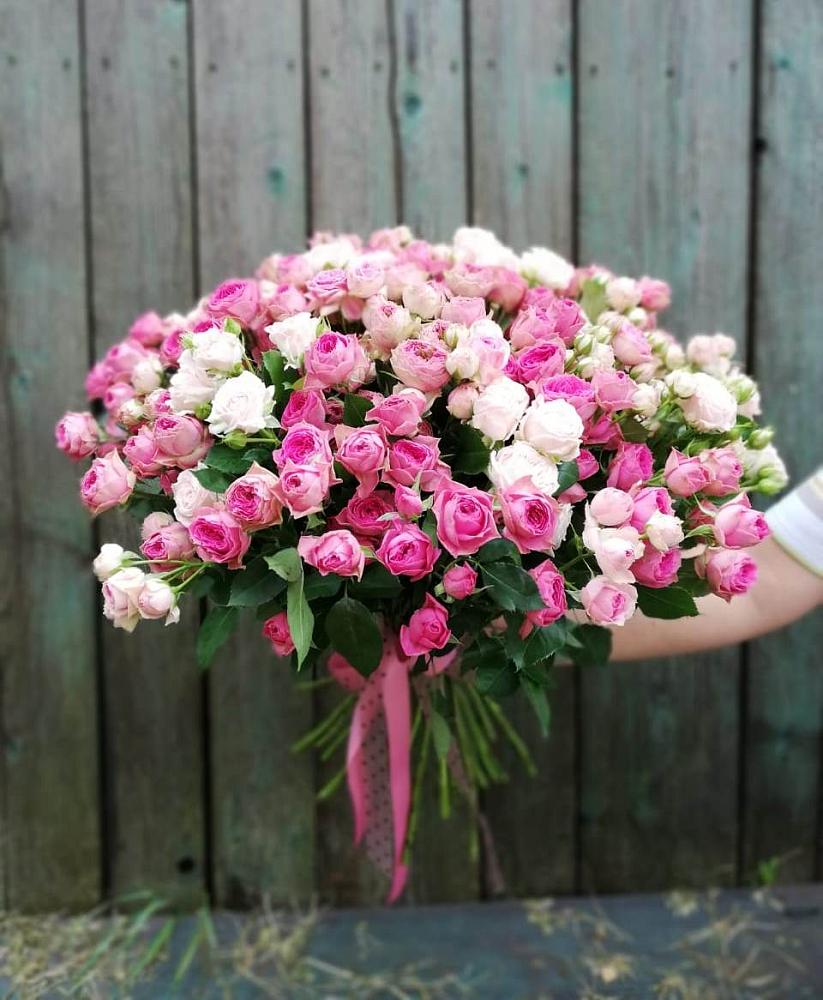 Букет Розовые кустовые розы Натали и Лав Лидия в Смоленской