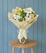 Букет цветов из:  Хризантемы и Розы в Смоленской