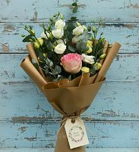 Букет цветов из:  Розы и Лизиантусы #REPLACE_PRED# Смоленской