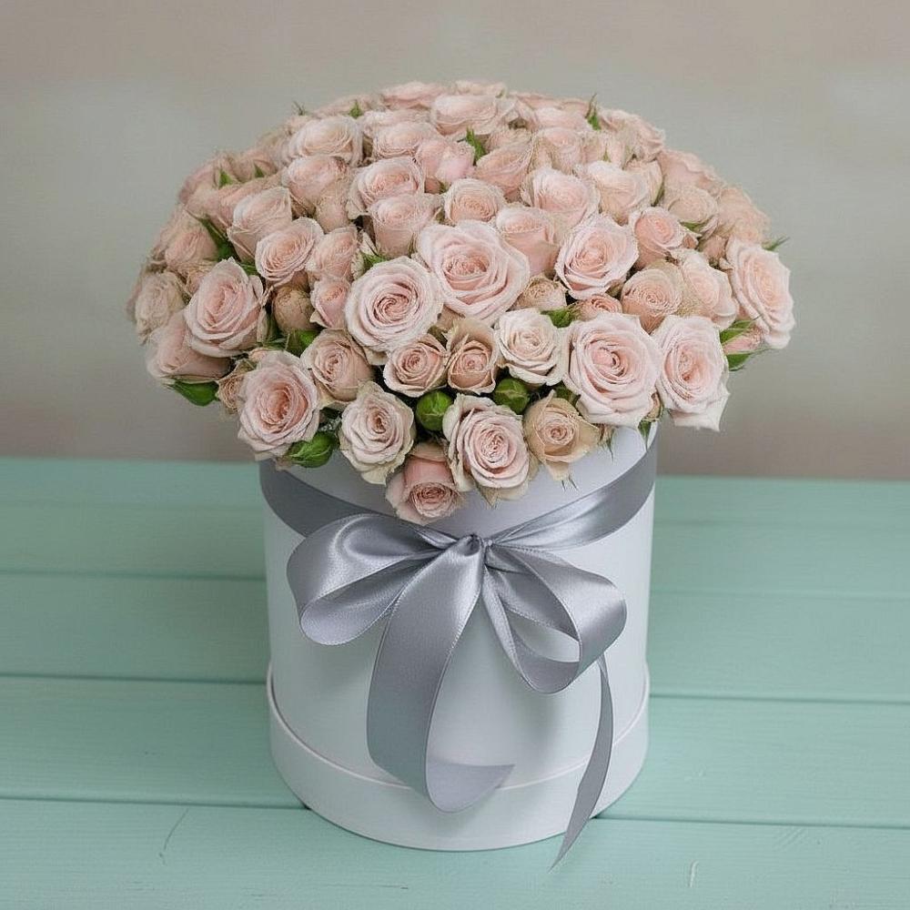 Цветочная композиция из Розы в шляпной коробке в Смоленской